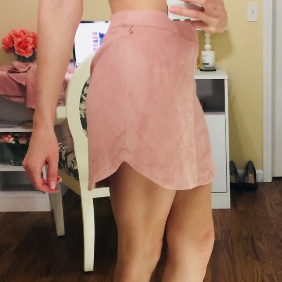 NEW BB Dakota Pink Lemonade Suede Mini Skirt - Picture 4 of 5